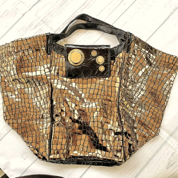 Gussto Large Gold Leather Tote Bag